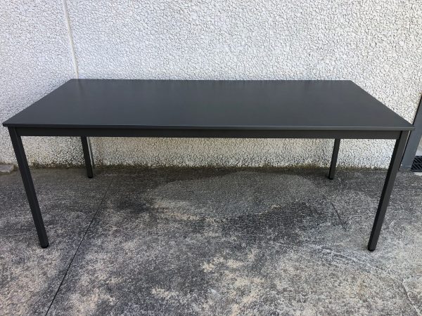 mesa-rectangular-negra-oficina-segunda-mano