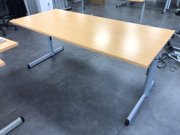 mesa-rectangular-steelcase-segunda-mano-oficina-barcelona
