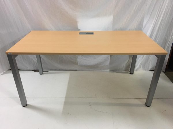mesa-steelcase-segunda-mano-pasa-cables-oficina