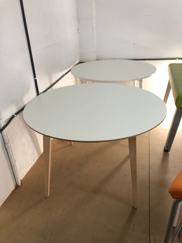 mesa-redonda-blanca-segunda-mano-oficina
