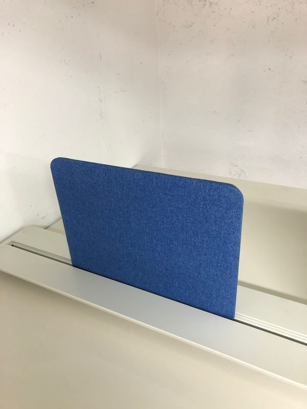 panel-mampara-separador-mesa-oficina-segunda-mano-azul