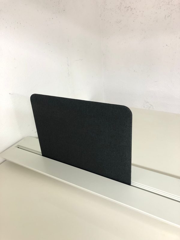 panel-mampara-separador-mesa-oficina-segunda-mano-negro