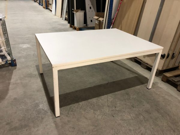 mesa-rectangular-blanca-segunda-mano-barcelona-oficina