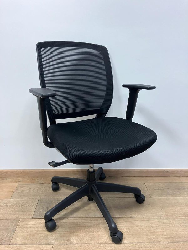 silla-oficina-negra-regulable-segunda-mano-barcelona